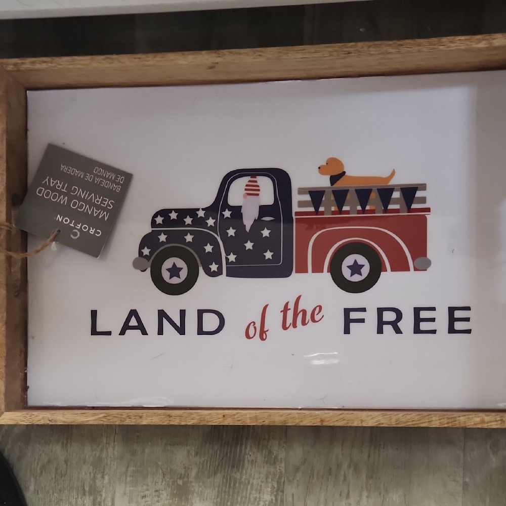 BNWT Patriotic Truck Serving Tray-CHIC